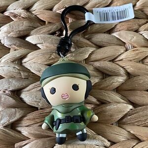Star Wars Return of the Jedi: Leia in Camo Poncho & hat bag clip